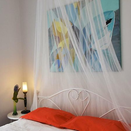 Ferienwohnung Artist'S Lovely Nest Under The Shadow Of The Parthenon Athen Exterior foto