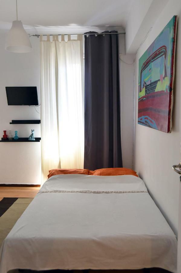 Ferienwohnung Artist'S Lovely Nest Under The Shadow Of The Parthenon Athen Exterior foto
