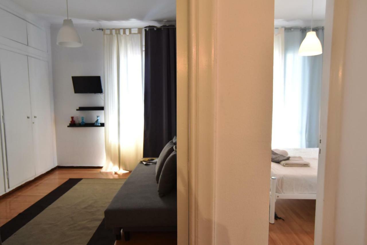 Ferienwohnung Artist'S Lovely Nest Under The Shadow Of The Parthenon Athen Exterior foto