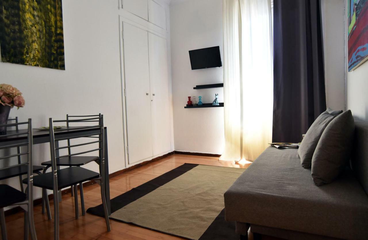 Ferienwohnung Artist'S Lovely Nest Under The Shadow Of The Parthenon Athen Exterior foto