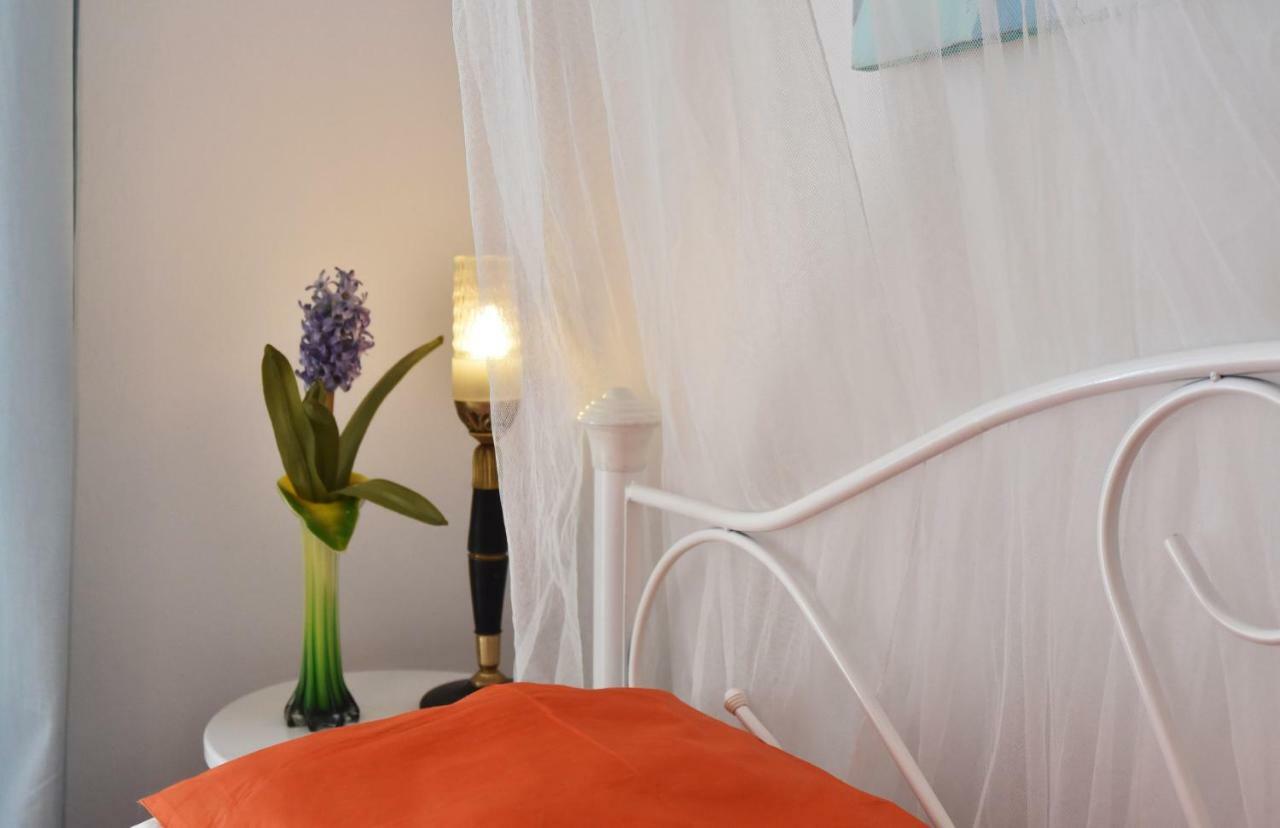 Ferienwohnung Artist'S Lovely Nest Under The Shadow Of The Parthenon Athen Exterior foto