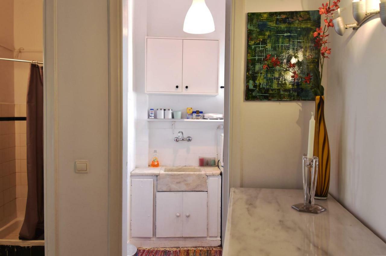 Ferienwohnung Artist'S Lovely Nest Under The Shadow Of The Parthenon Athen Exterior foto